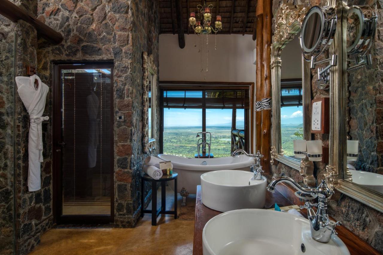 Lake Manyara Kilimamoja Lodge Mto wa Mbu Eksteriør bilde